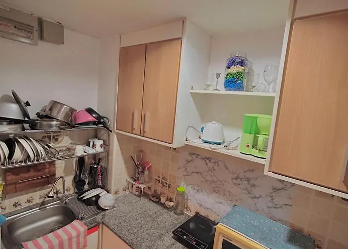 Modern With Full Amenities * Bangkok
